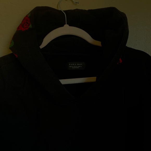 Zara Rose hoodie - Picture 2 of 3